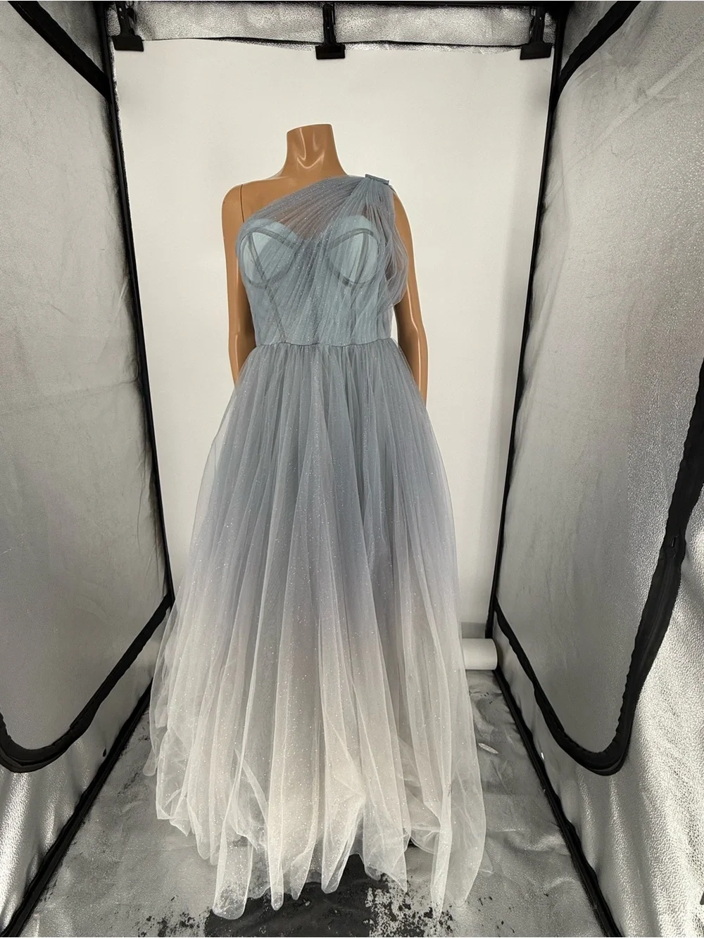 MAC DUGGAL Blue Glitter One-Shoulder Ombre Gown Size 8